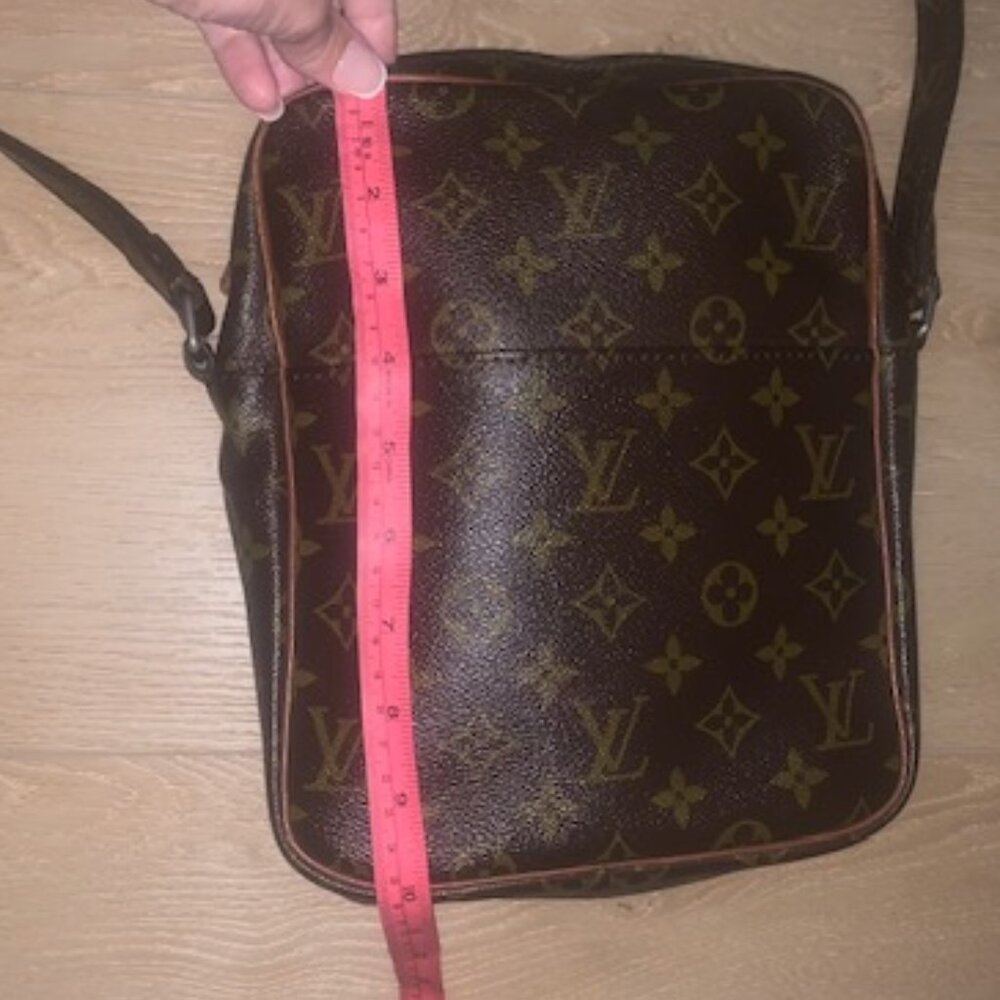 ✨👜 Authentic Louis Vuitton Vintage Monogram Canvas Marceau PM Messenger Bag 👜✨ - Picture 4 of 13